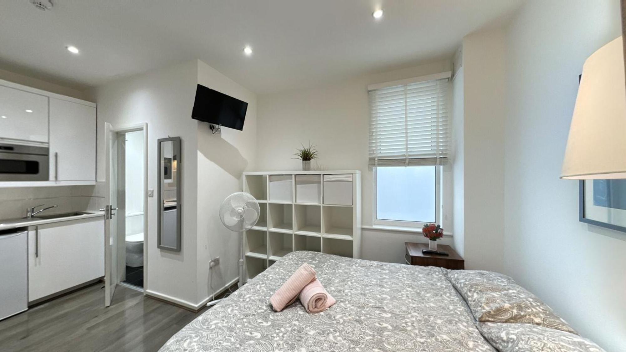 48b Hotel de apartamente *