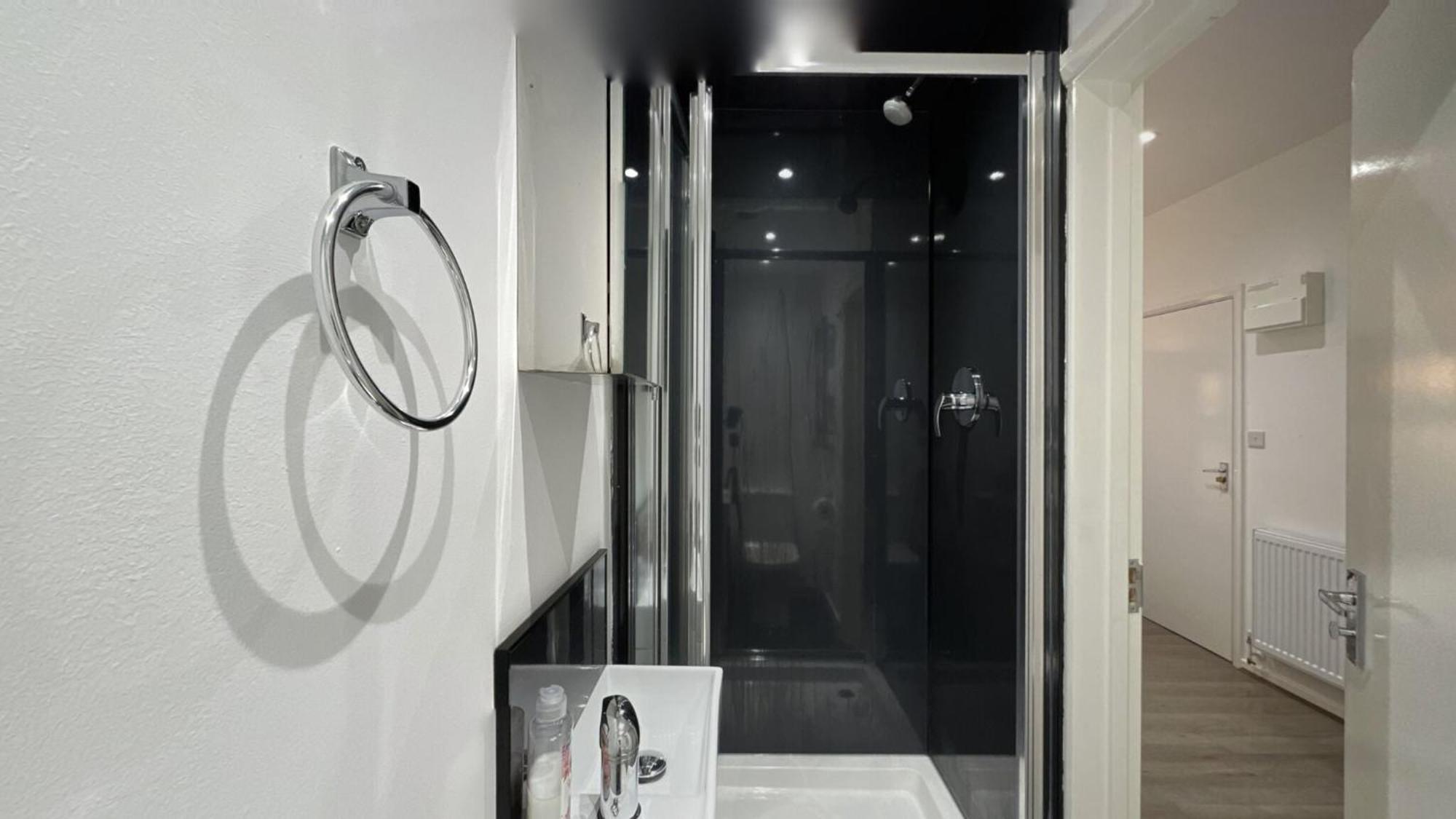 48b Hotel de apartamente *